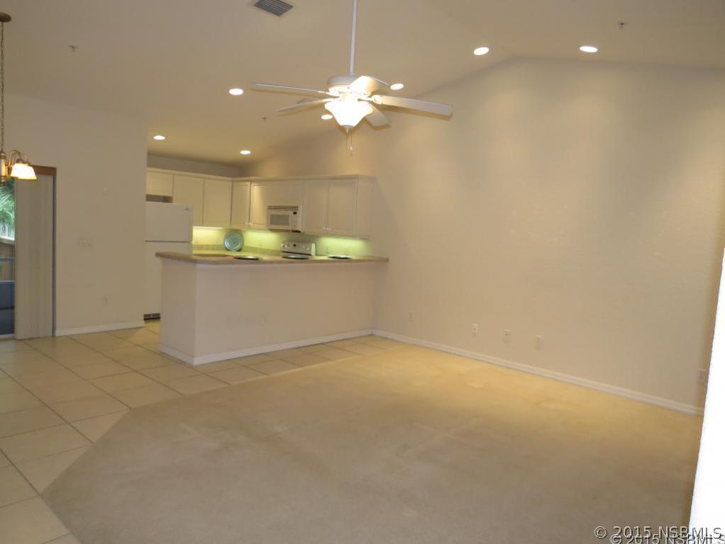 523 Wayne Ave., New Smyrna Beach, FL 32168