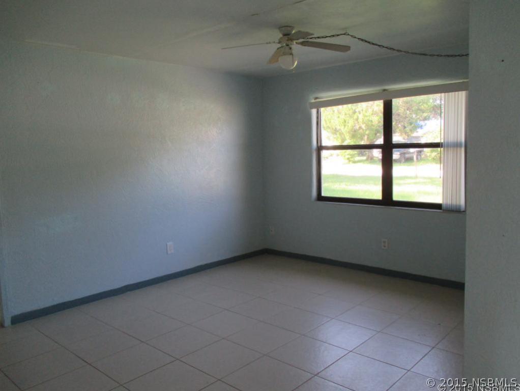 2109 Royal Palm Dr., Edgewater, FL 32141