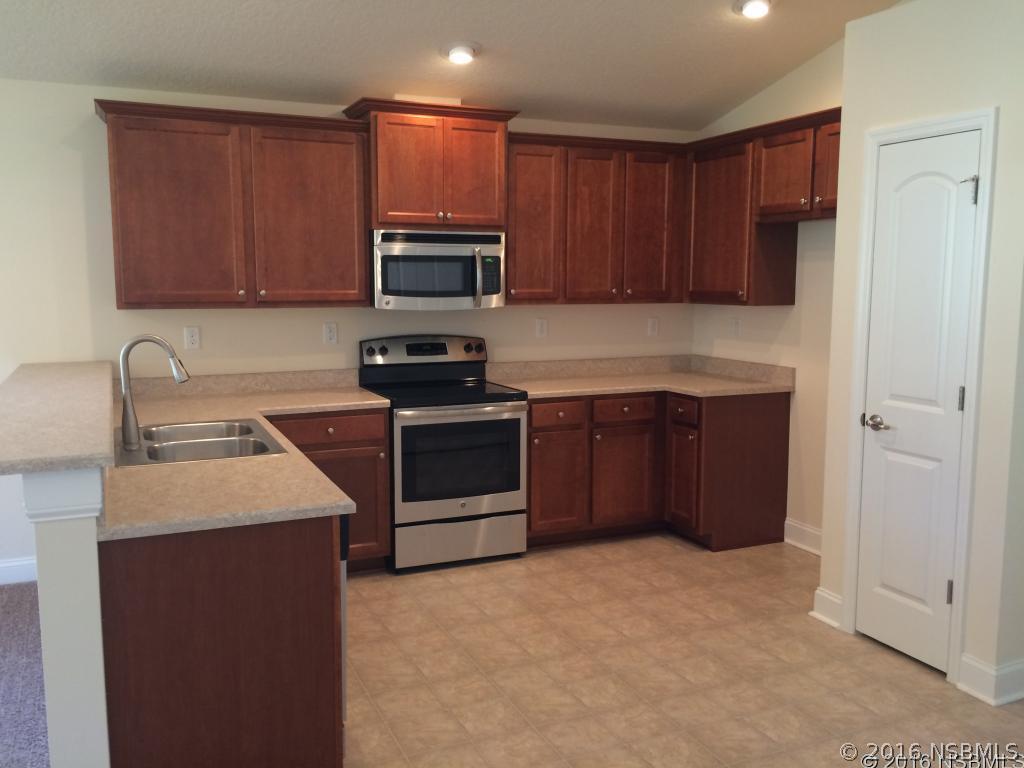 593 Coral Trace Blvd., Edgewater, FL 32132