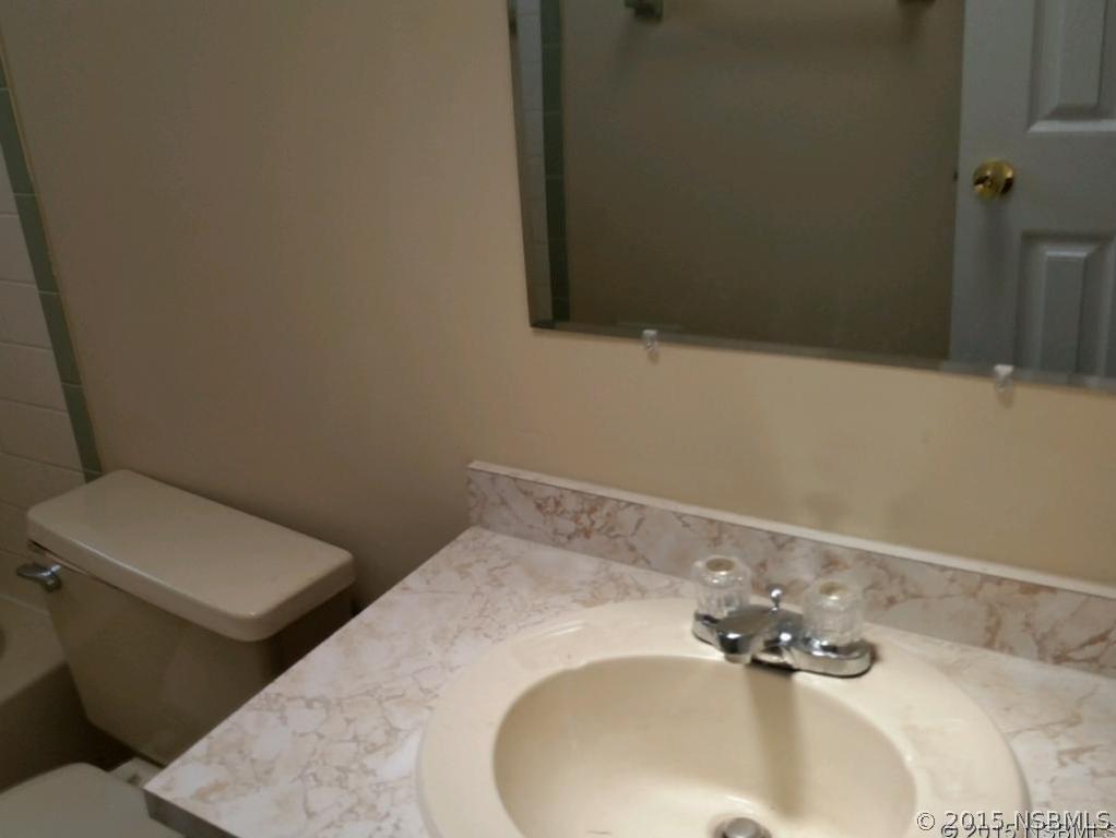 307 Cherrywood Ln., Edgewater, FL 32132