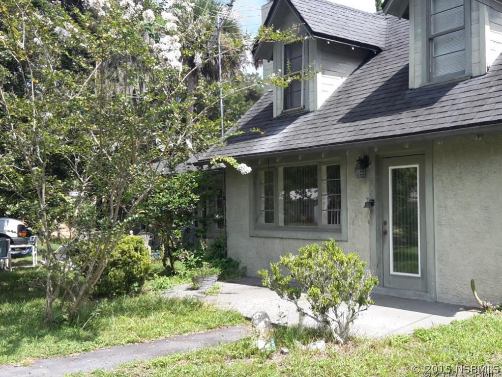 226 Wildwood Ave., Edgewater, FL 32132