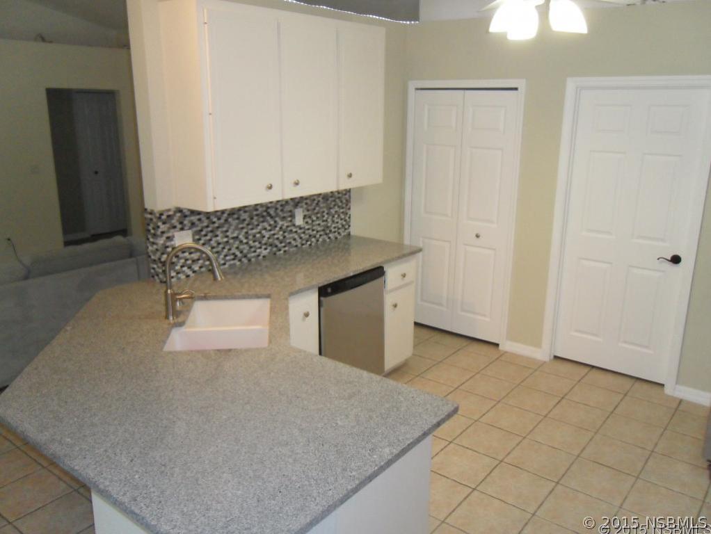2025 Orange Tree Dr., Edgewater, FL 32141