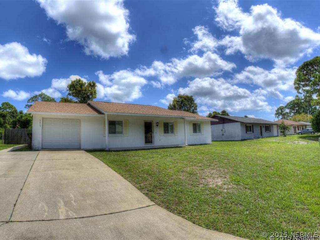 3215 Willow Oak Dr., Edgewater, FL 32141