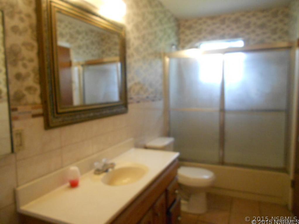 3132 Queen Palm Dr., Edgewater, FL 32141