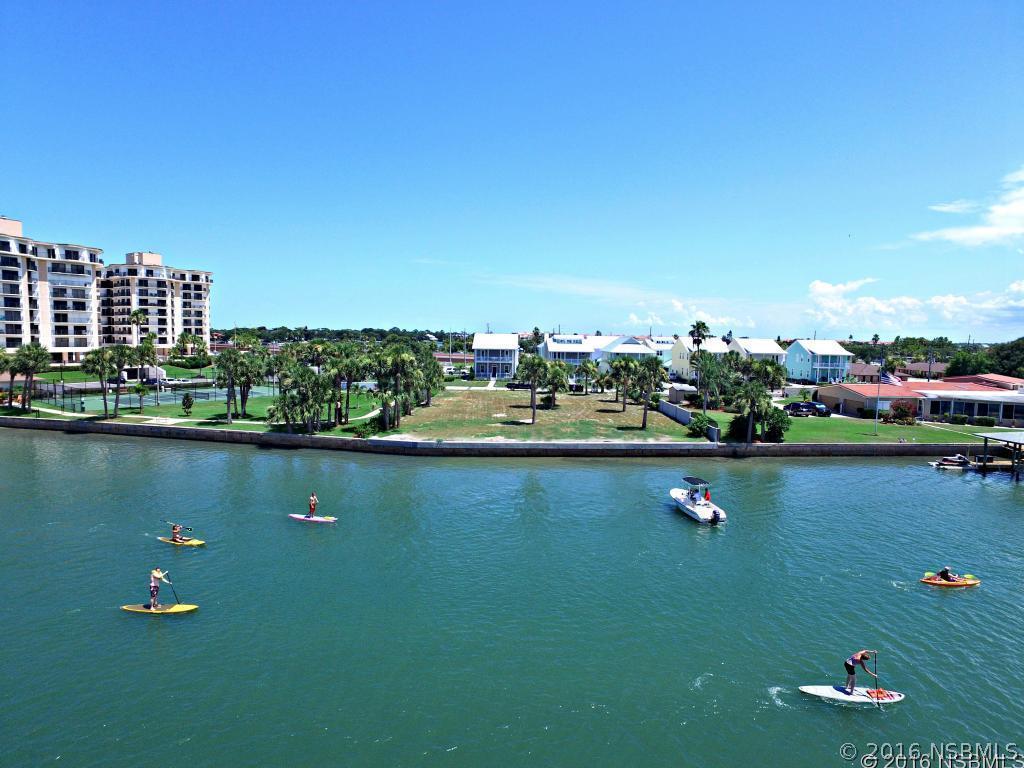 108 East Circle, New Smyrna Beach, FL 32169