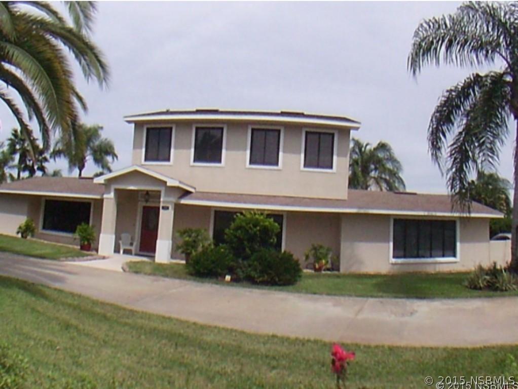 127 Palm Breeze Dr., Edgewater, FL 32141