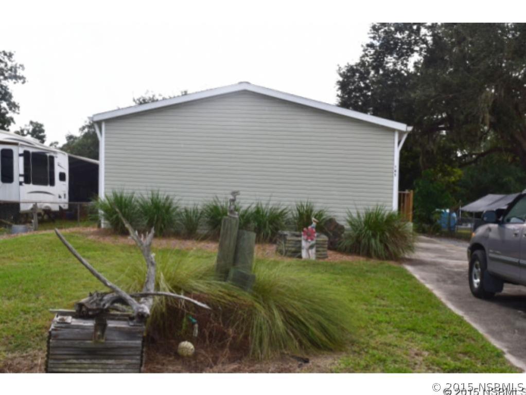 185 Gary Ave., Oak Hill, FL 32759