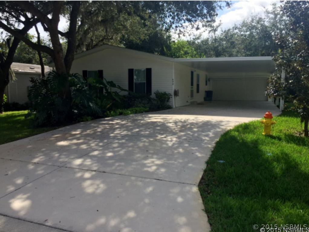 490 Sioux Blvd., Oak Hill, FL 32759