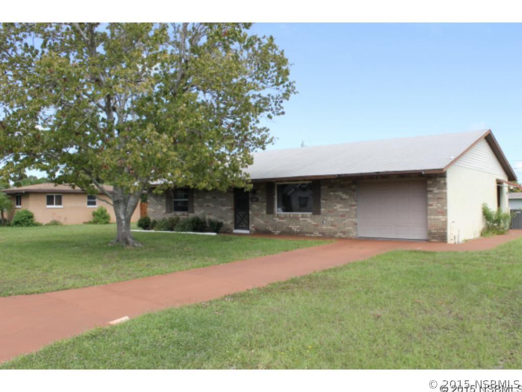 1861 Evergreen Dr., Edgewater, FL 32141
