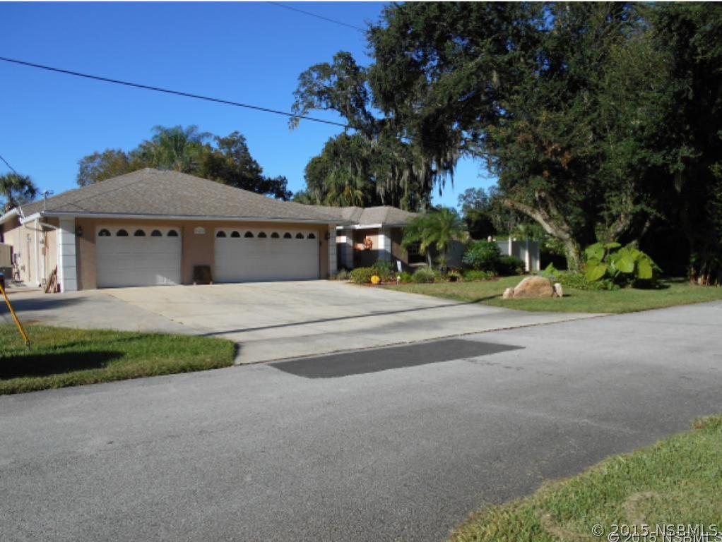 161 Hibiscus Rd., Edgewater, FL 32141