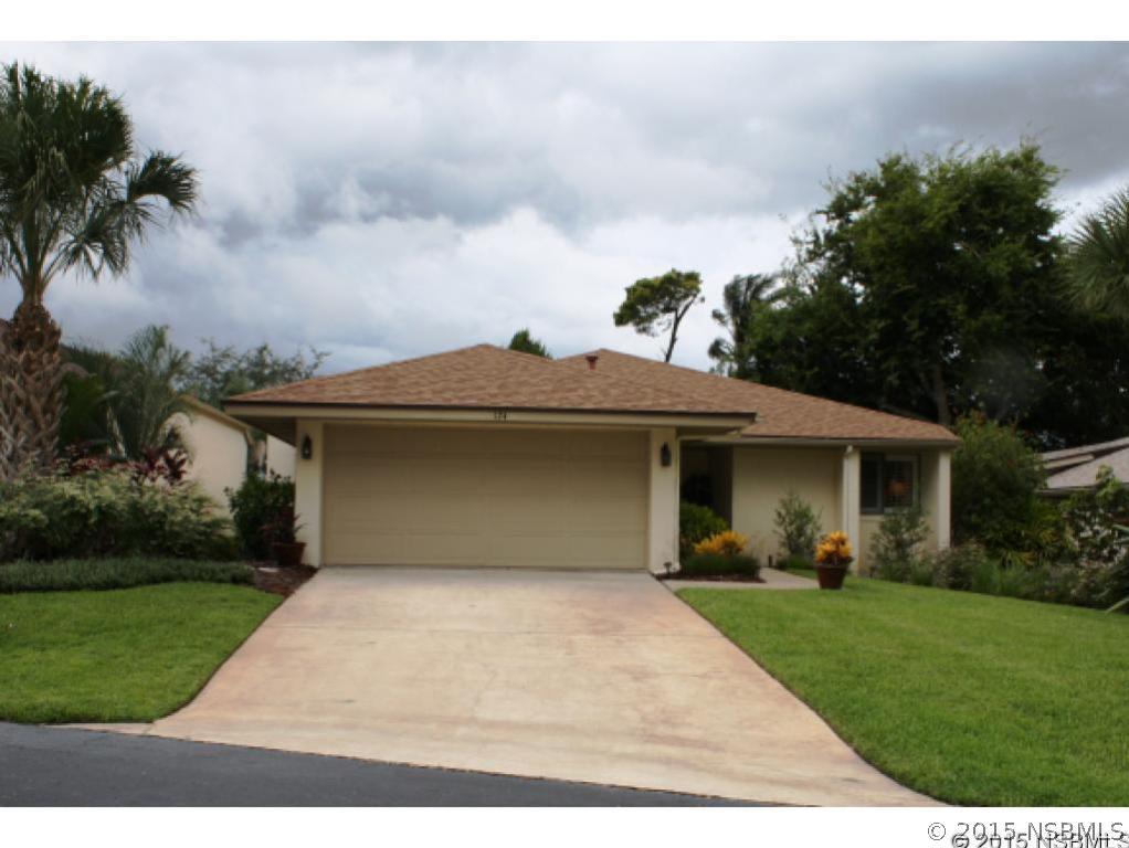 124 Oakmont Ln., New Smyrna Beach, FL 32168