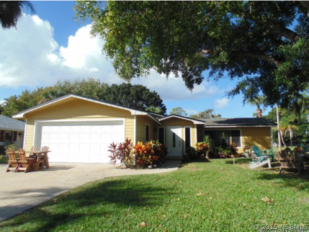 710 Tee Cir., New Smyrna Beach, FL 32168