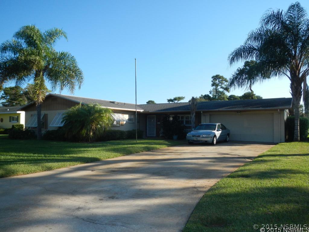 819 Fairway Dr., New Smyrna Beach, FL 32168