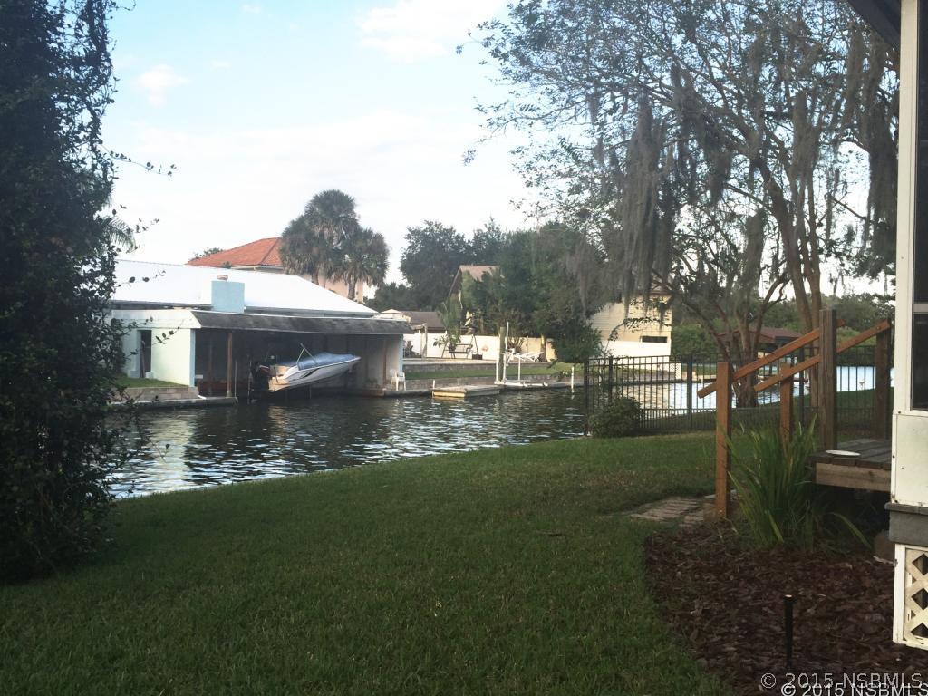 185 Hibiscus Rd., Edgewater, FL 32141