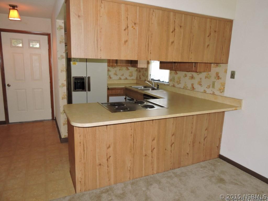 109 Shangri La Cir., Edgewater, FL 32132