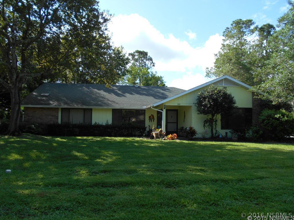 215 Live Oak Ln., New Smyrna Beach, FL 32168