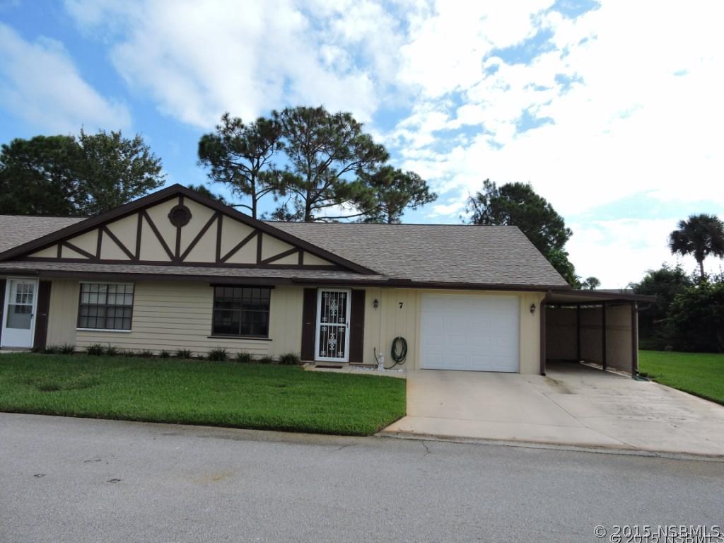 7 Bogey Cir., New Smyrna Beach, FL 32168