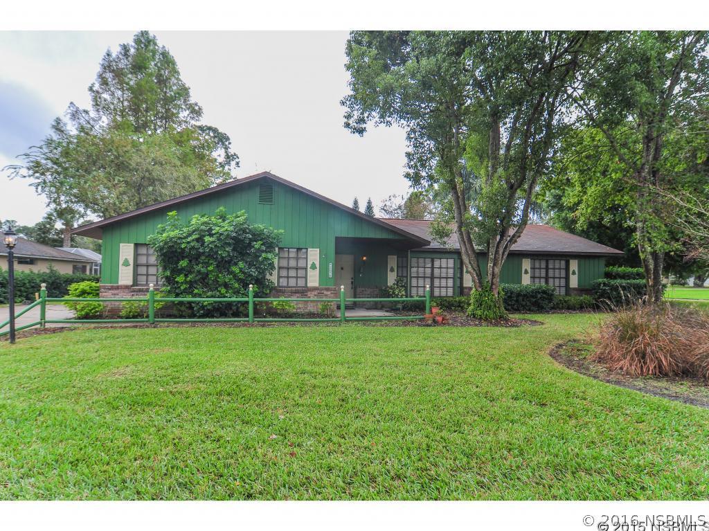 257 Live Oak Ln., New Smyrna Beach, FL 32168