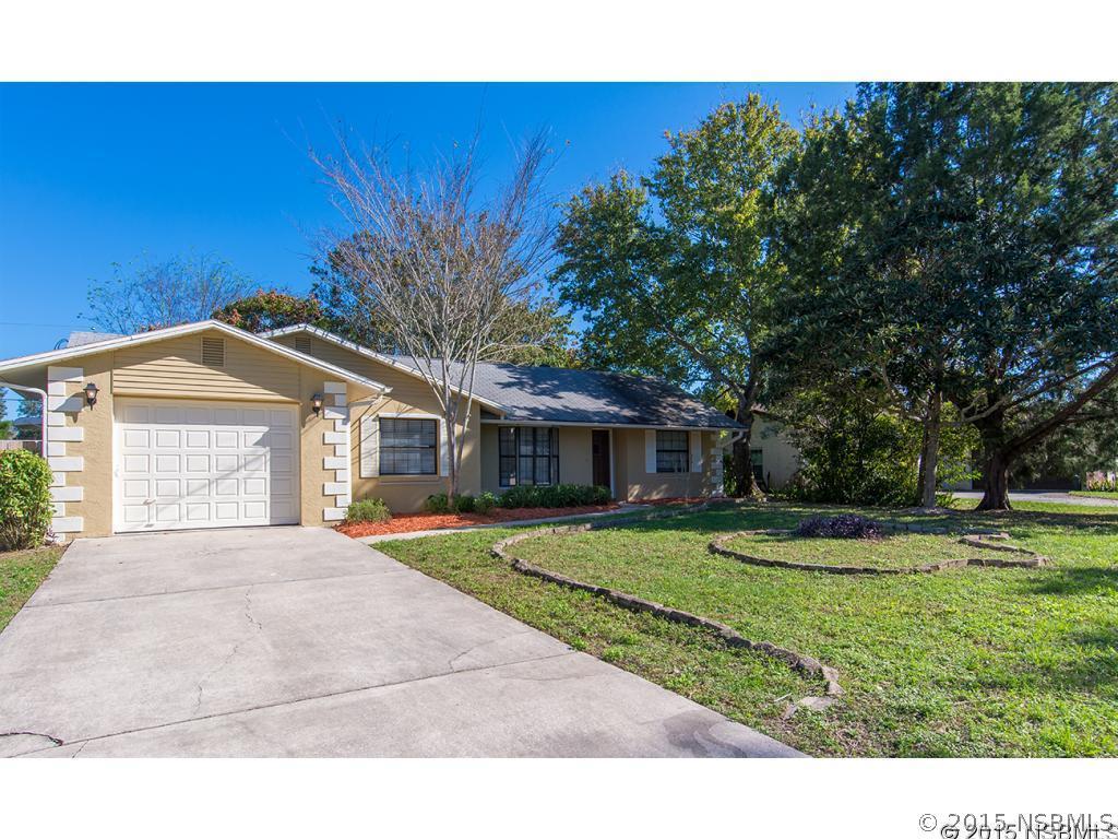 2019 Sabal Palm Dr., Edgewater, FL 32141