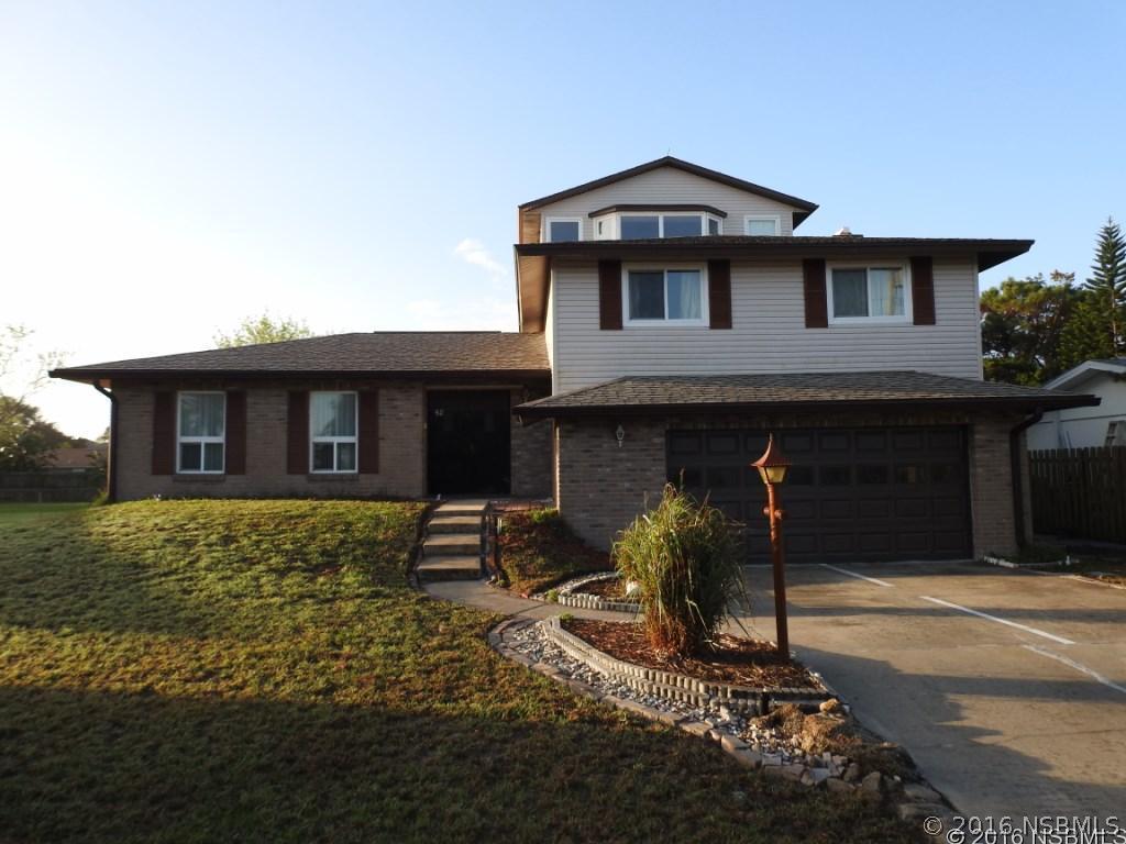 68 Cunningham Dr., New Smyrna Beach, FL 32168