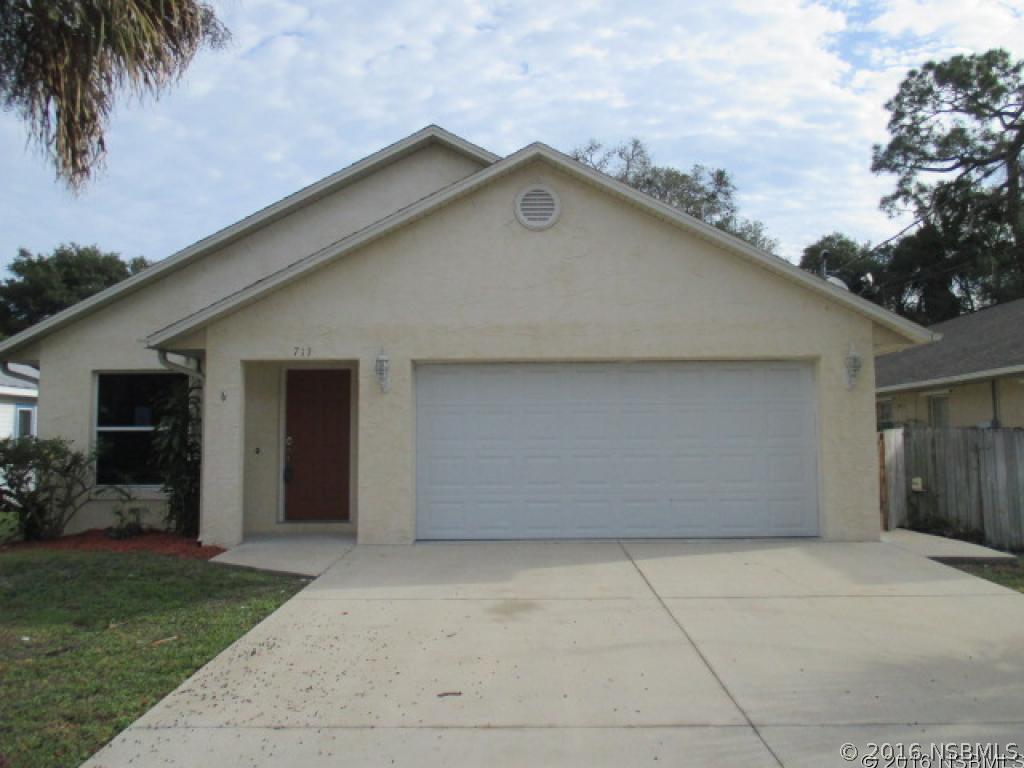 711 Dougherty St., New Smyrna Beach, FL 32168