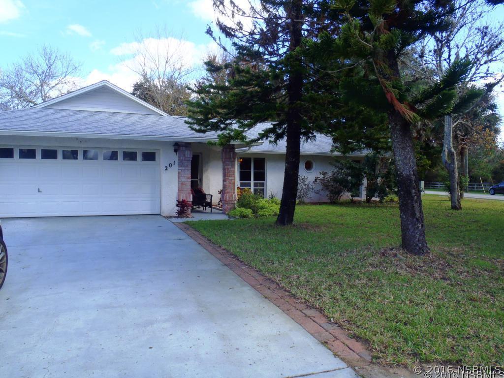 201 Meadow Lake Dr., Edgewater, FL 32141