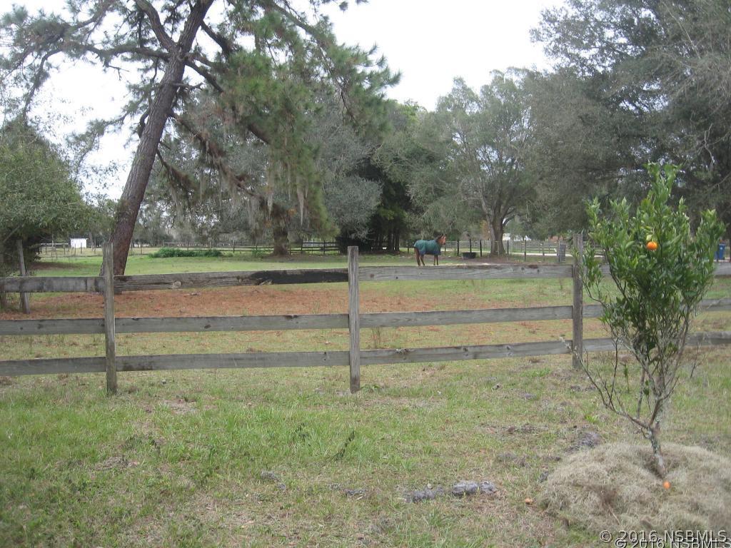 500 Varnadore Pl., Oak Hill, FL 32759