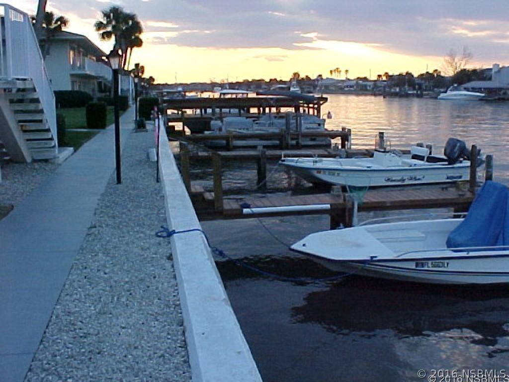 335 N Causeway #H4, New Smyrna Beach, FL 32169