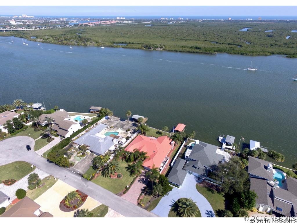 1211 Commodore Dr., New Smyrna Beach, FL 32168