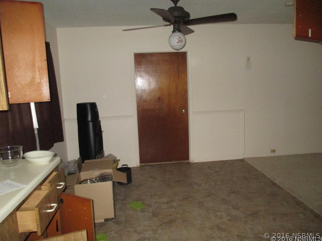 1912 Royal Palm Dr., Edgewater, FL 32141