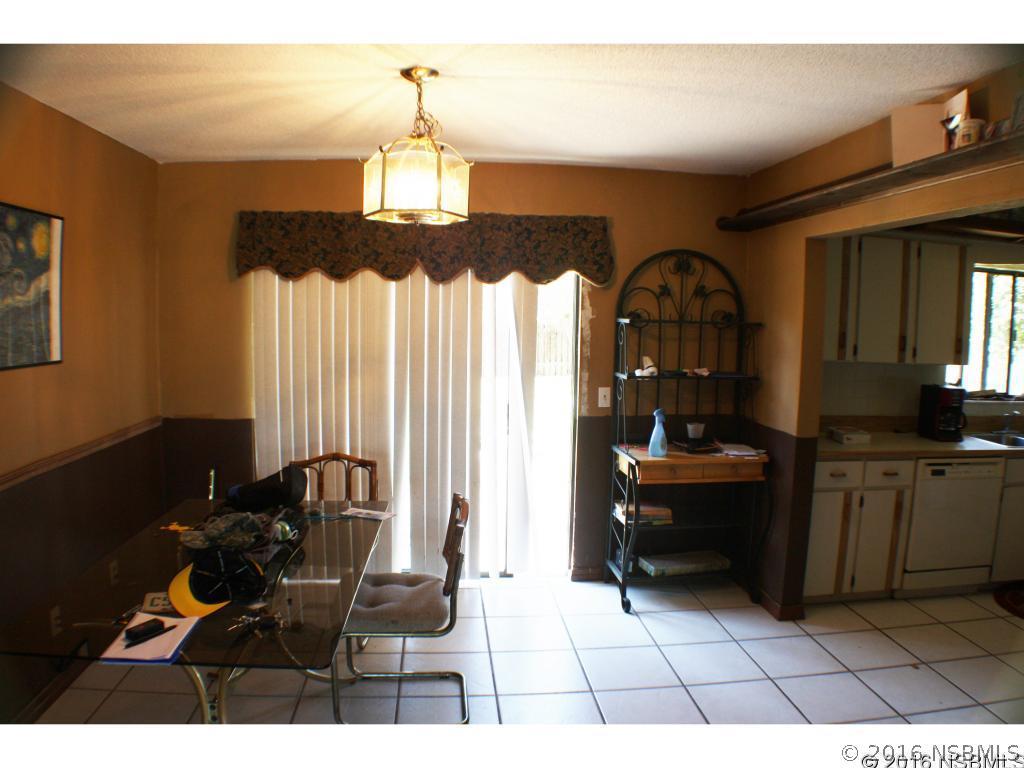 3226 Royal Palm Dr., Edgewater, FL 32141