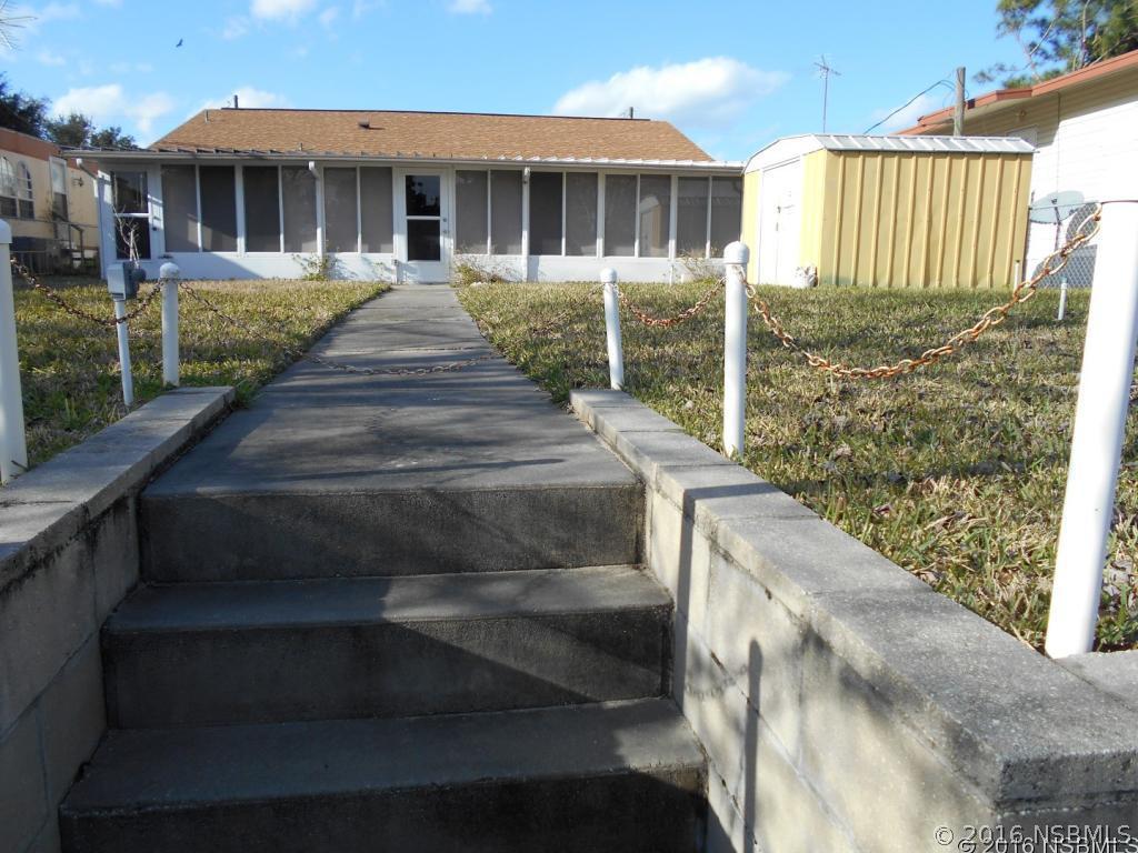 144 Charles St., Edgewater, FL 32141