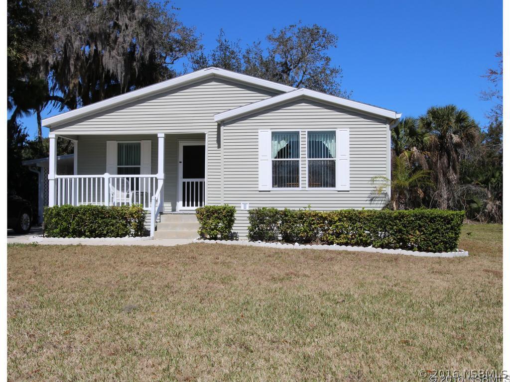 242 Navajo Dr., Oak Hill, FL 32759