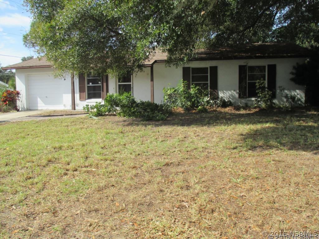 1720 Hill St., Edgewater, FL 32132