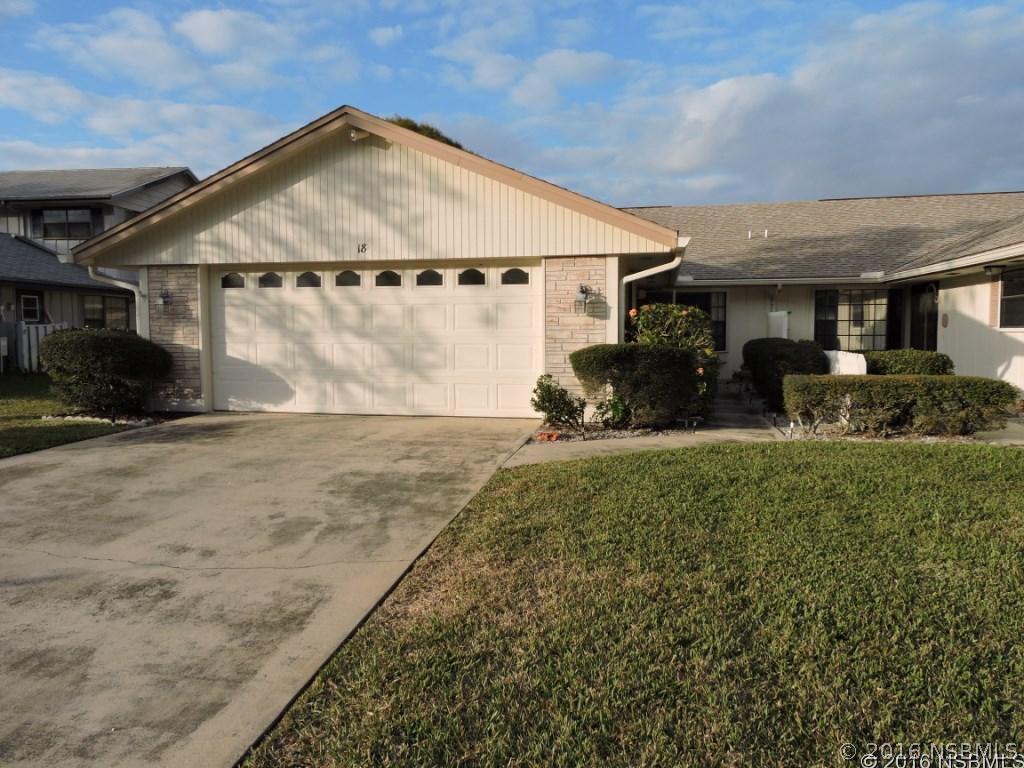 18 Lake Fairgreen Cir., New Smyrna Beach, FL 32168
