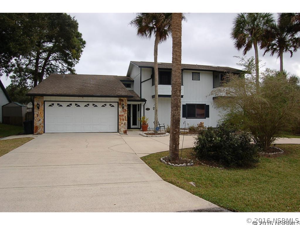 2715 Pine Tree Dr., Edgewater, FL 32141