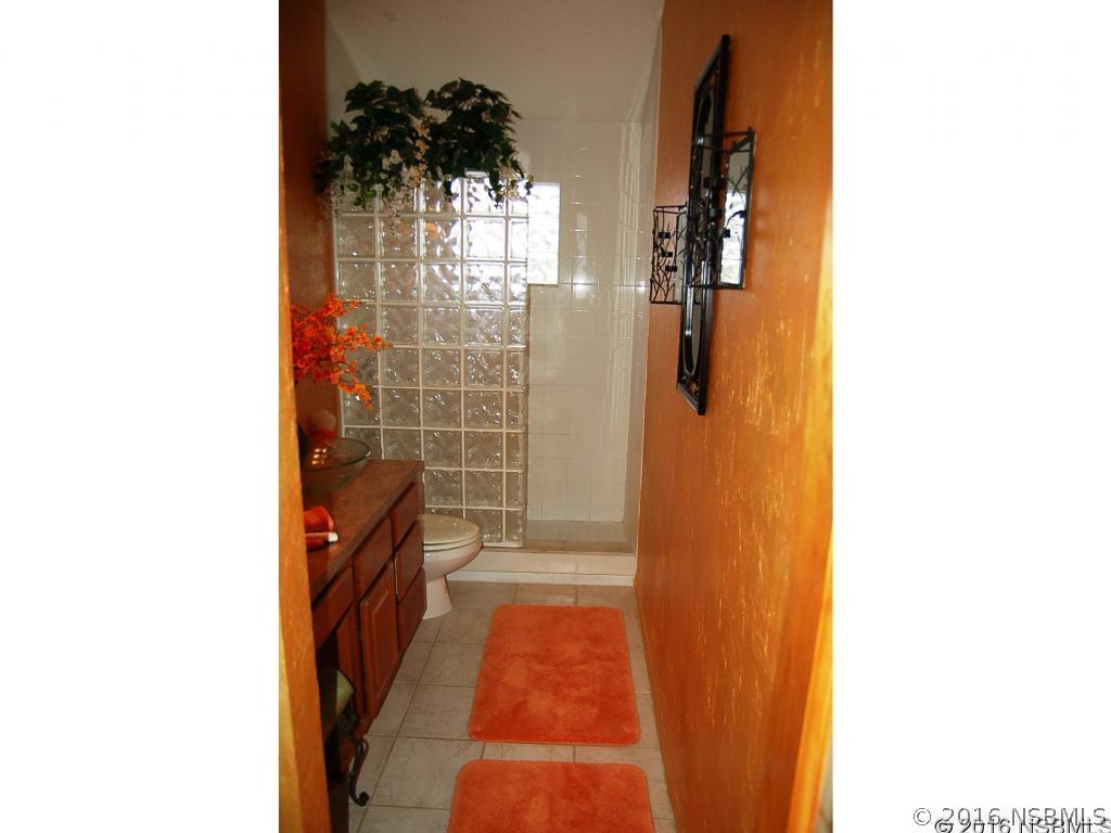 2715 Pine Tree Dr., Edgewater, FL 32141