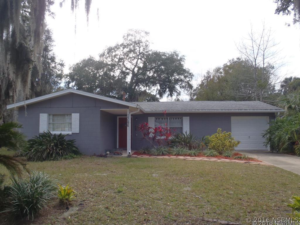 1206 Turnbull St., New Smyrna Beach, FL 32168