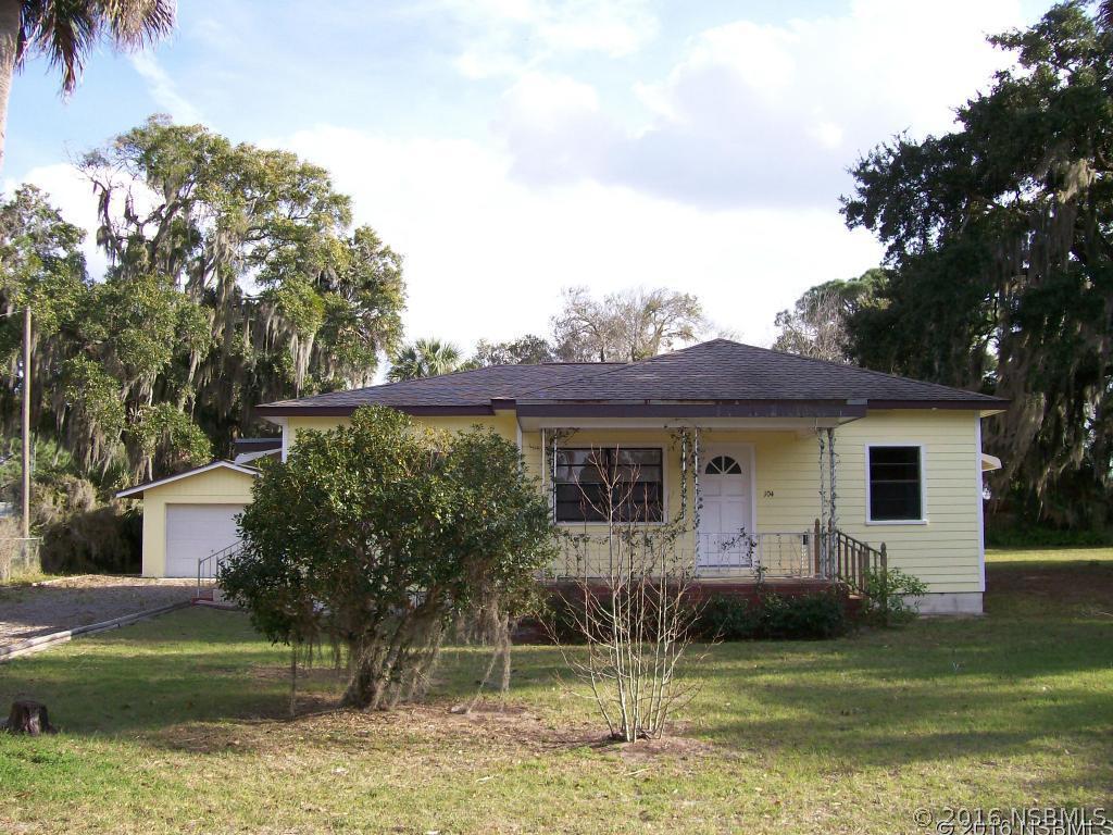 104 E Wilkinson Ave., Edgewater, FL 32132