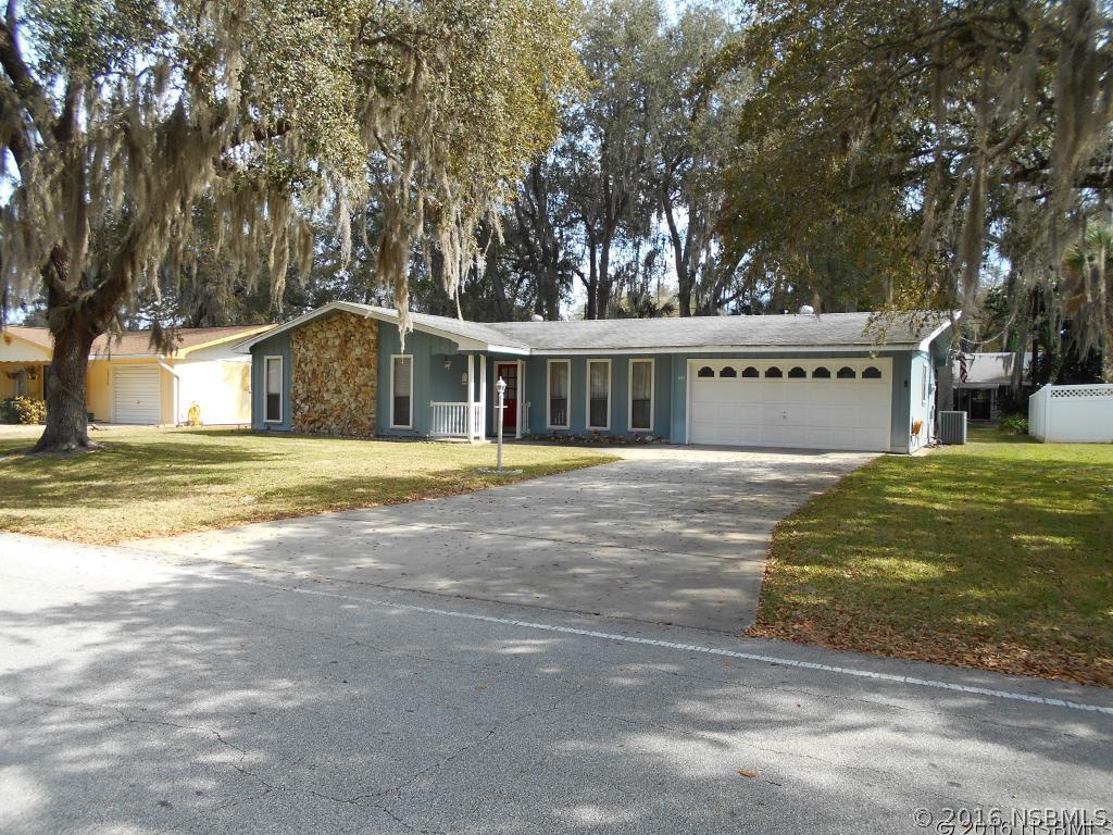 1917 Needle Palm Dr., Edgewater, FL 32141
