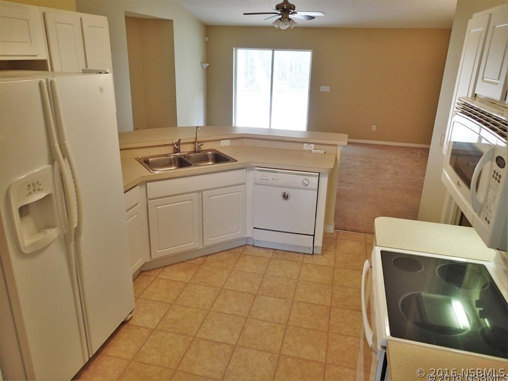 3034 Silver Palm Dr., Edgewater, FL 32141