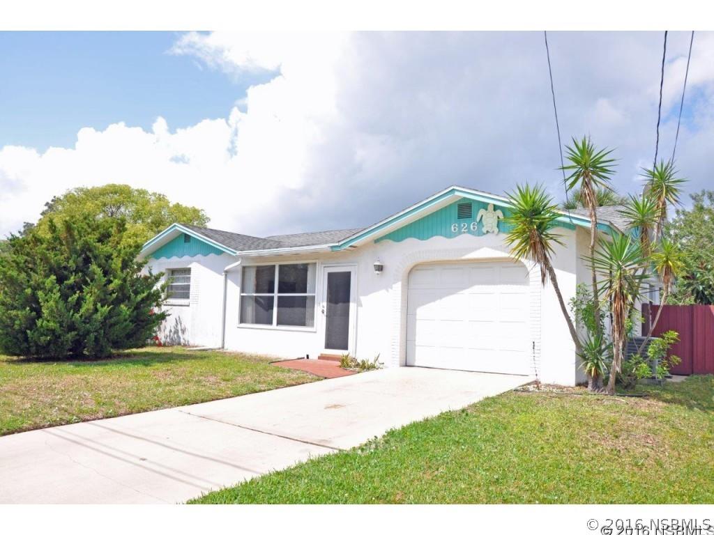 626 Goodwin Ave., New Smyrna Beach, FL 32169