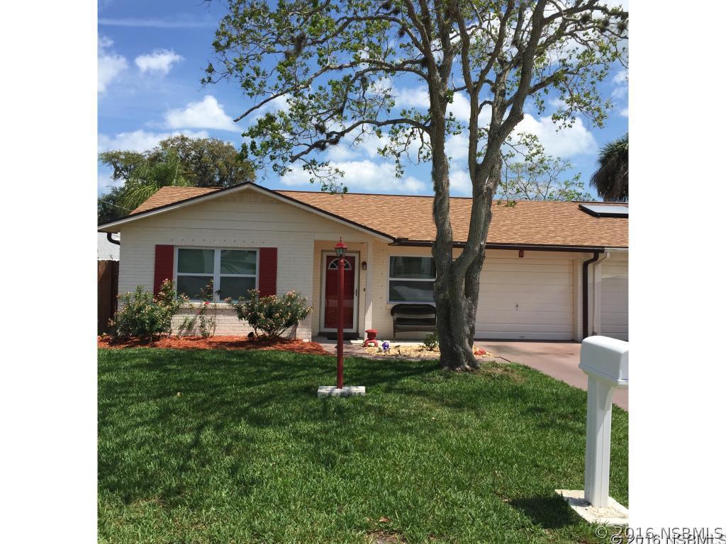 11 Kingfisher Ln., Edgewater, FL 32141