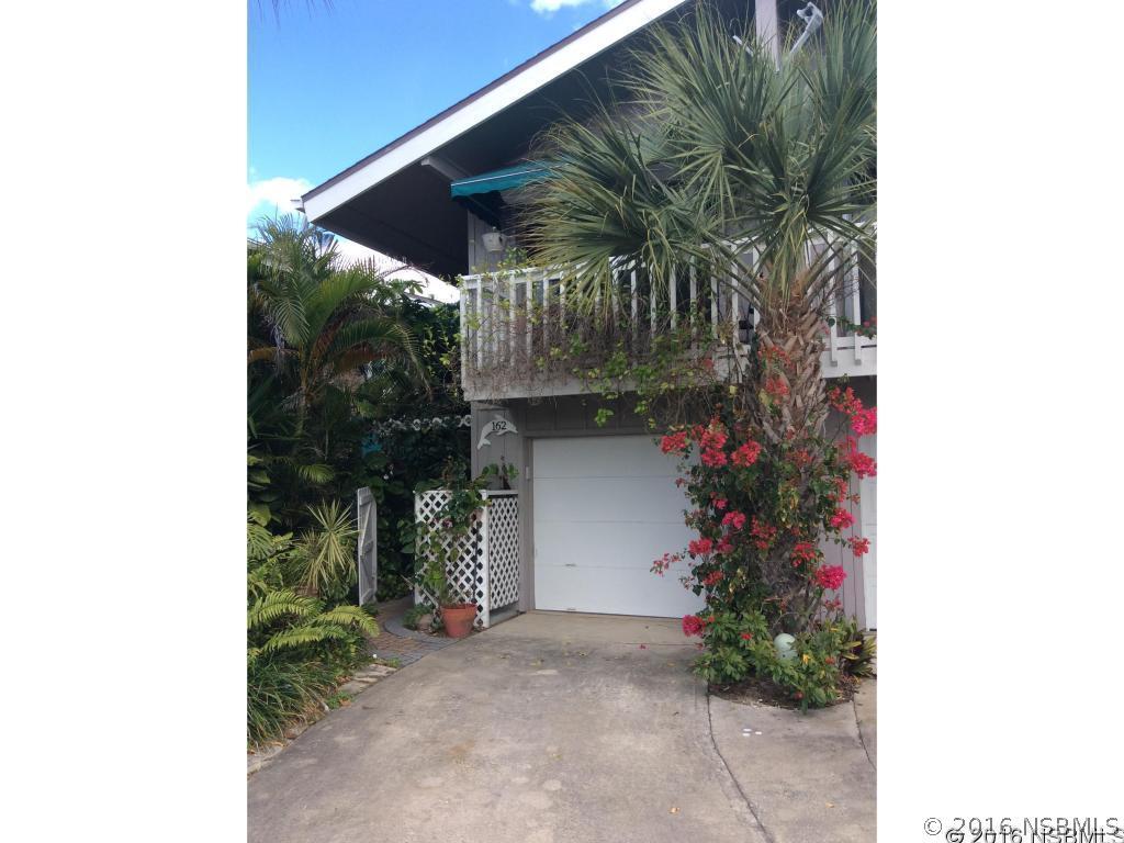 162 Breezeway Ct., New Smyrna Beach, FL 32169