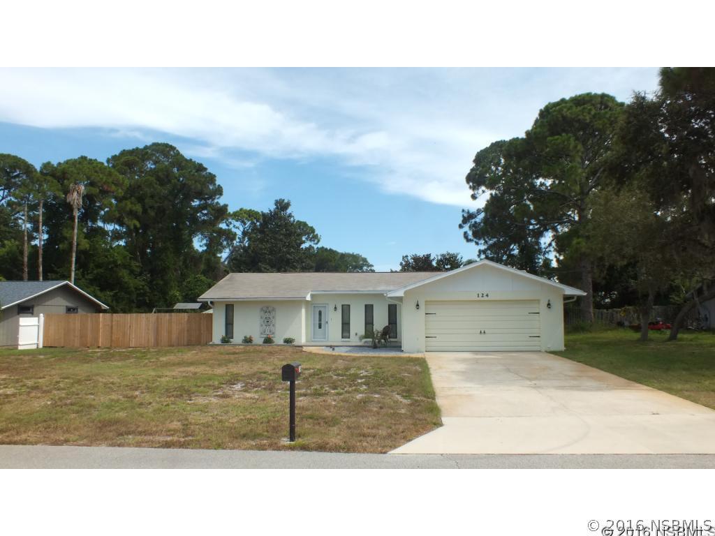 124 Hibiscus Rd., Edgewater, FL 32141