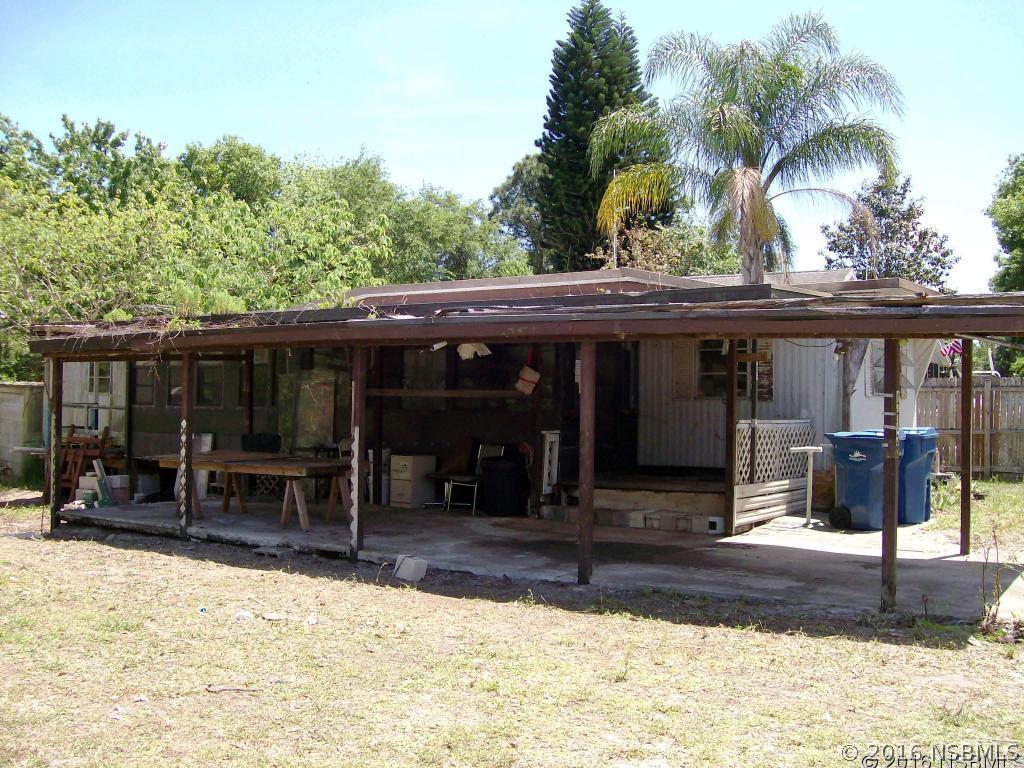 415 Ward Dr., Oak Hill, FL 32759