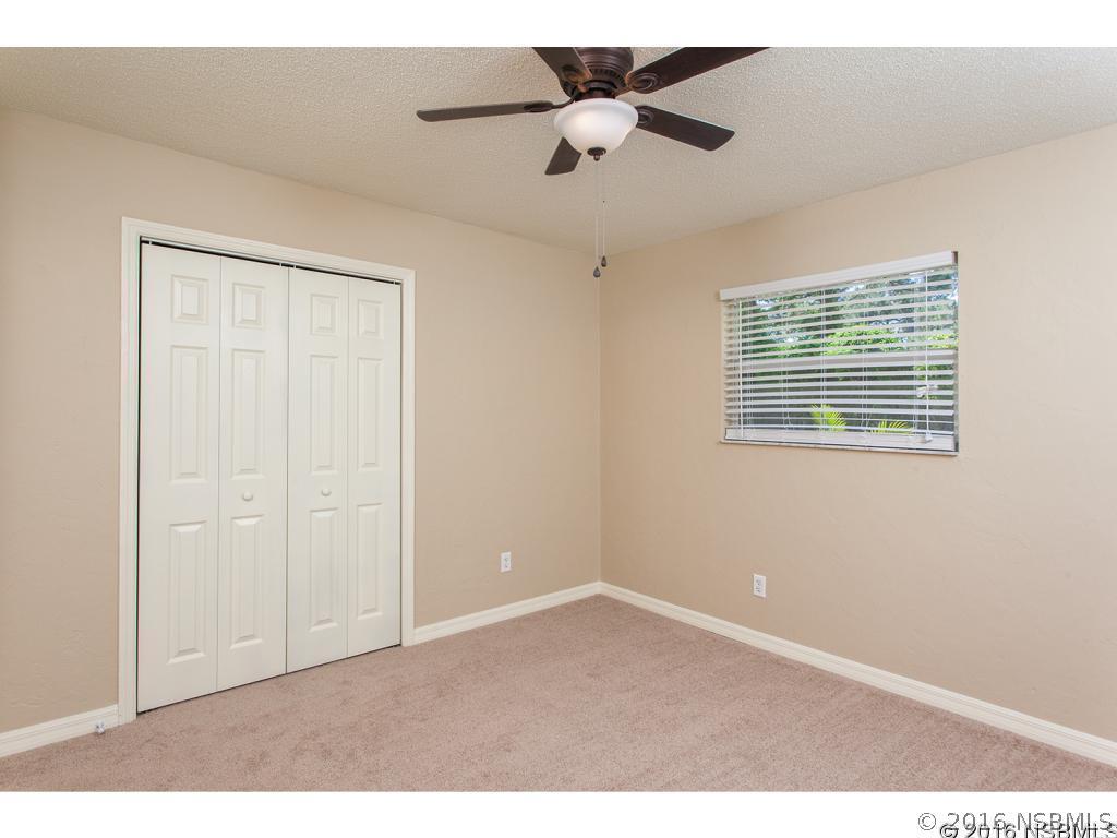 1807 Willow Oak Dr., Edgewater, FL 32132