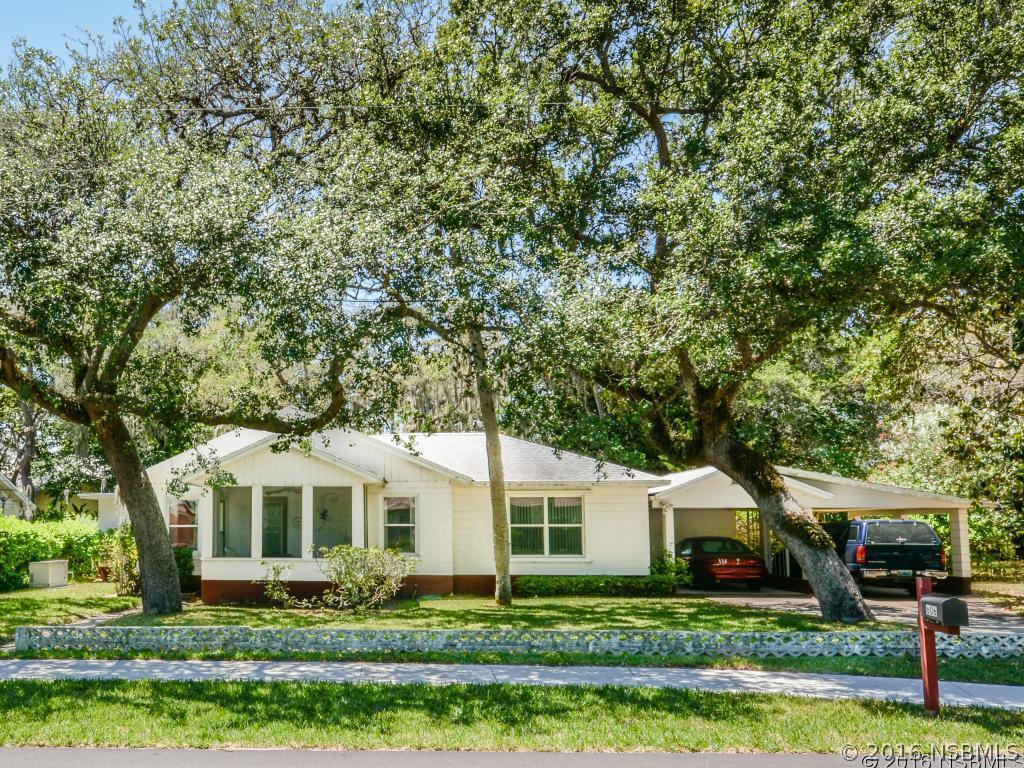 606 S Pine St., New Smyrna Beach, FL 32169