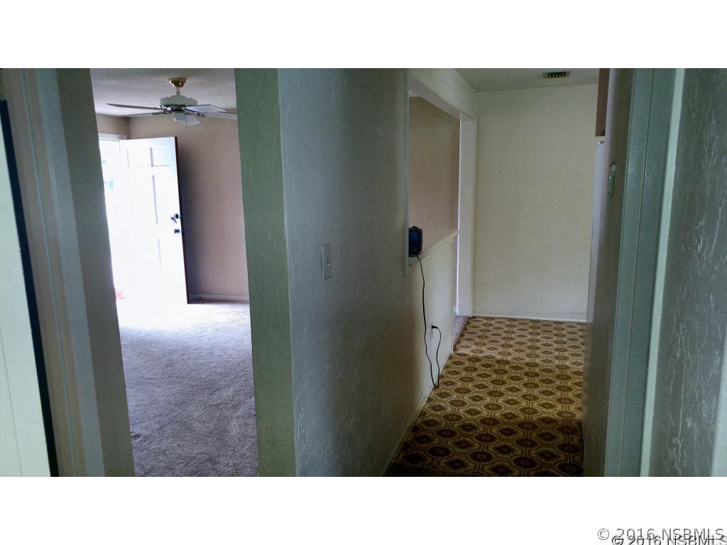 1907 Evergreen Dr., Edgewater, FL 32141