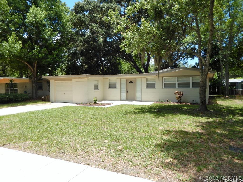 718 Katherine St., South Daytona, FL 32119